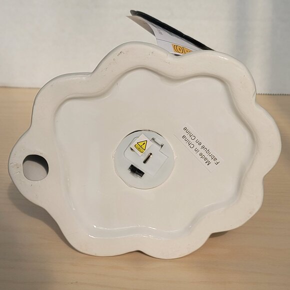 Martha Stewart Halloween Decor LED Lights Up White Ceramic Spooky Ghost 8.75 in - Picture 5 of 15